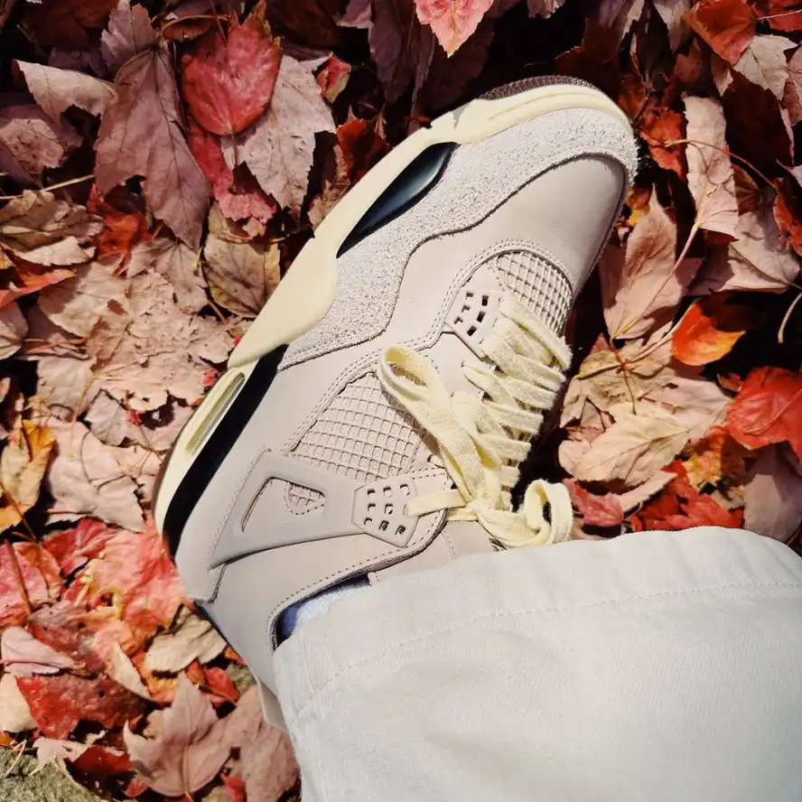 StockX: Sneakers, Streetwear, Trading Cards, Handbags, Watches StockX: Sneakers, Streetwear, Trading Cards, Handbags, Watches