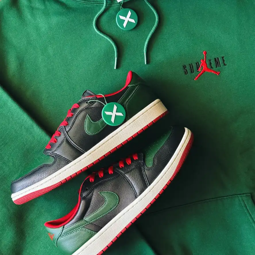 StockX: Sneakers, Streetwear, Trading Cards, Handbags, Watches StockX: Sneakers, Streetwear, Trading Cards, Handbags, Watches
